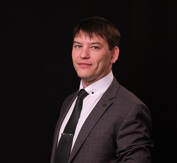 Шишов Евгений Александрович.